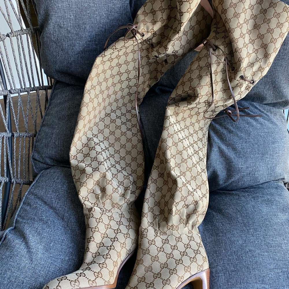 BRAND NEW AUTHENTIC GUCCI CANVAS OVER THE KNEE BOOTS 39.5 or 9 1/2 NEVER WORN!